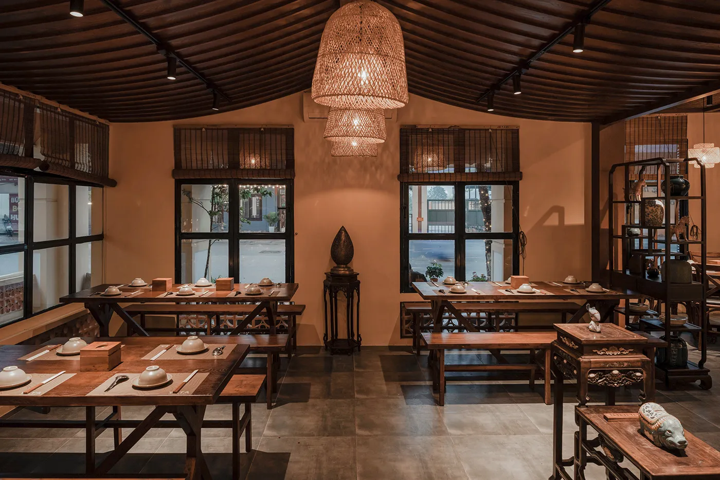 Mặt bằng nhà hàng buffet được bố trí khoa học với các khu vực chức năng rõ ràng.
